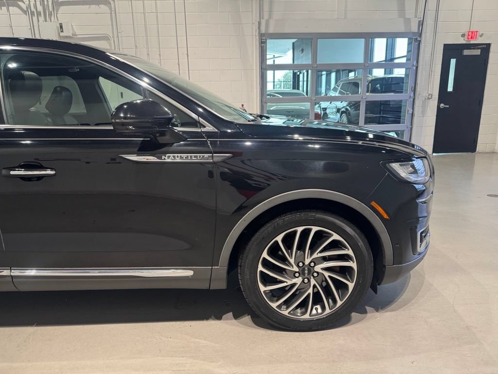 Used 2020 Lincoln Nautilus Reserve FWD image 9