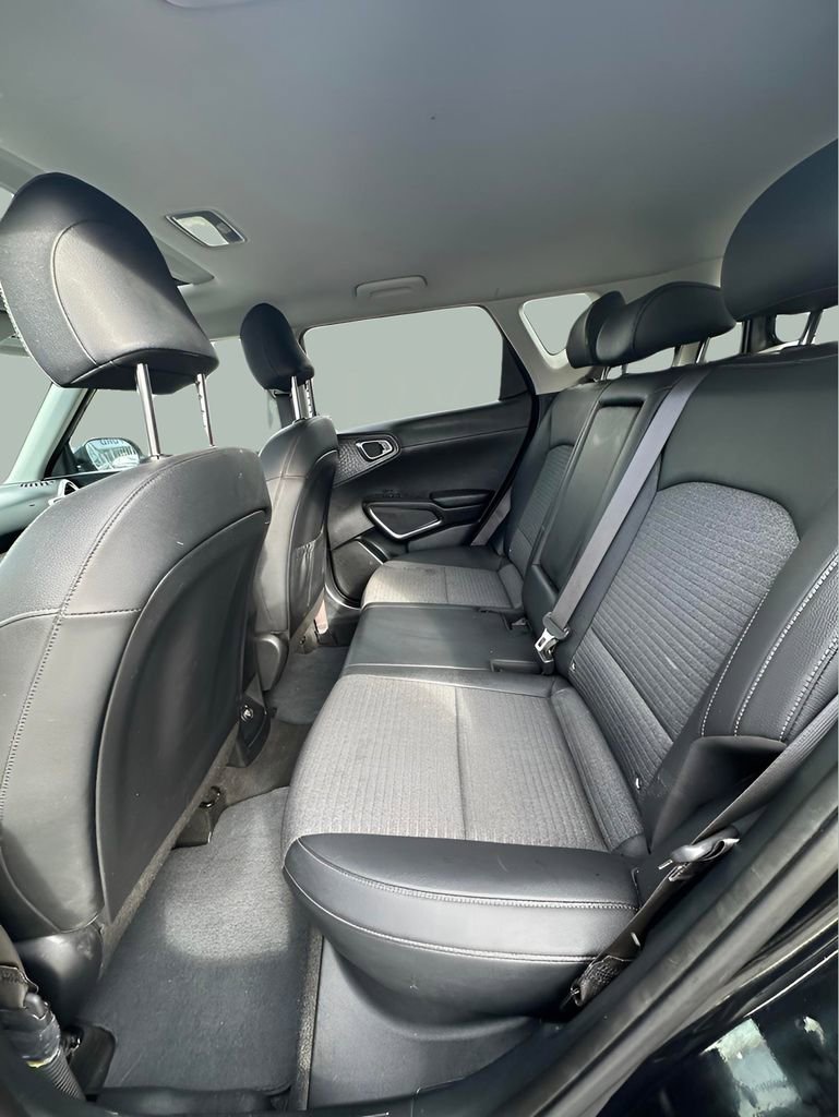 Used 2021 Kia Soul EX FWD image 14
