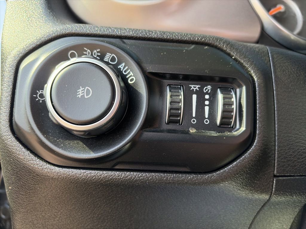 Used 2020 Jeep Wrangler Unlimited Sport S image 12