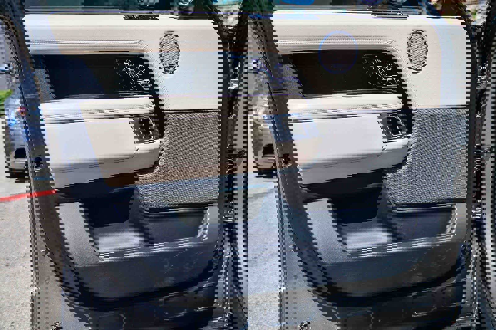 Used 2021 Land Rover Range Rover Westminster Edition image 21