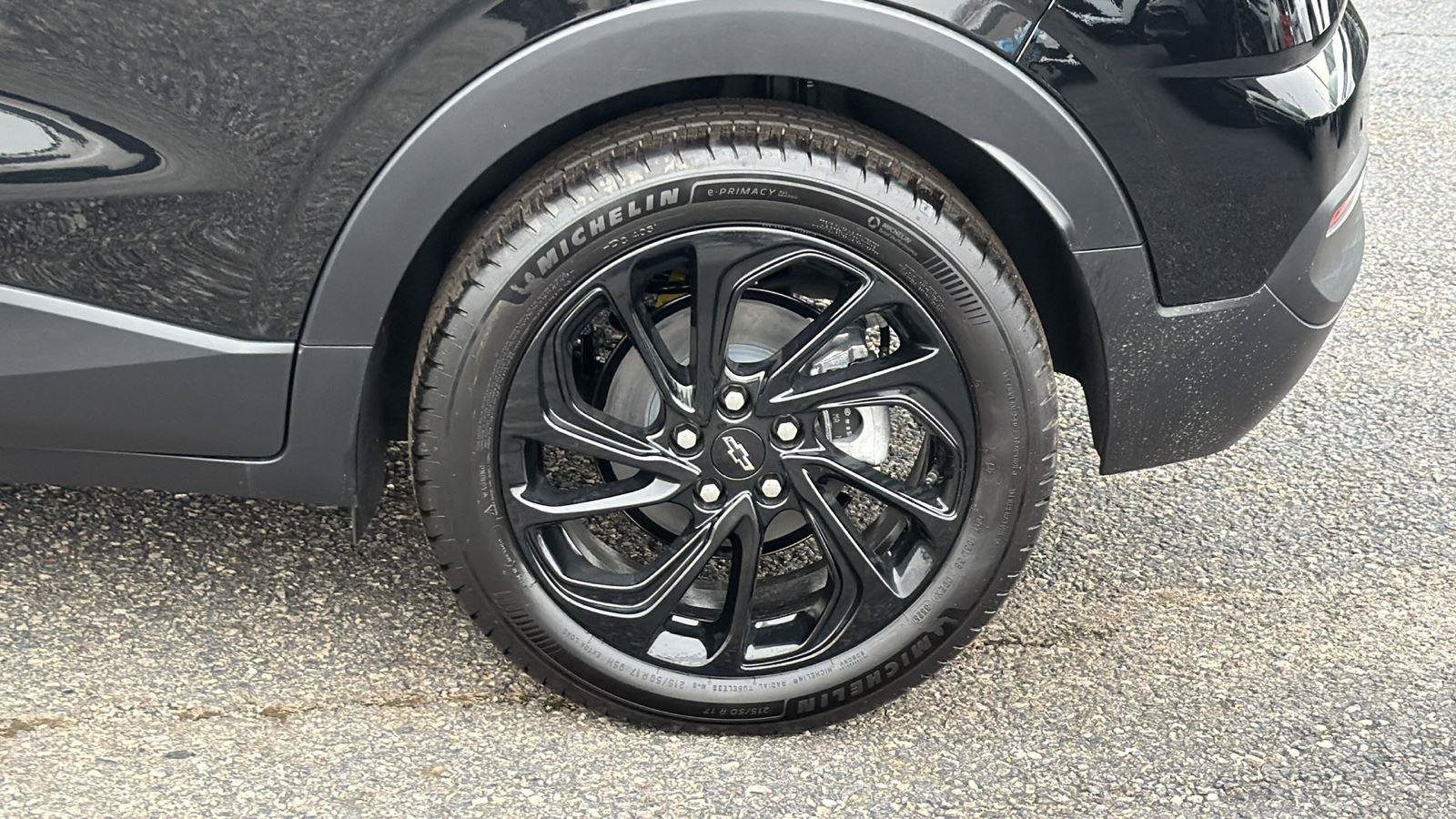 New 2027 Chevrolet Bolt RS w/ Technology Package FWD image 9
