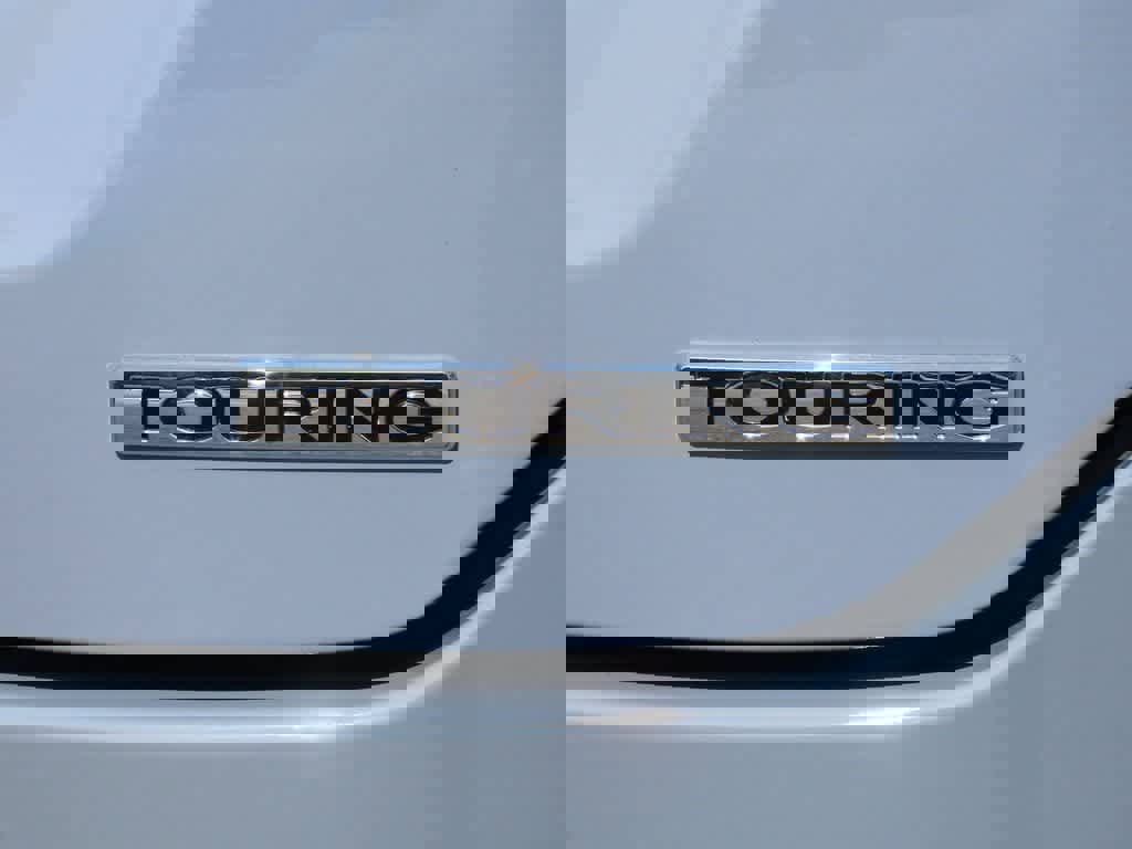 New 2025 Honda Pilot Touring image 7