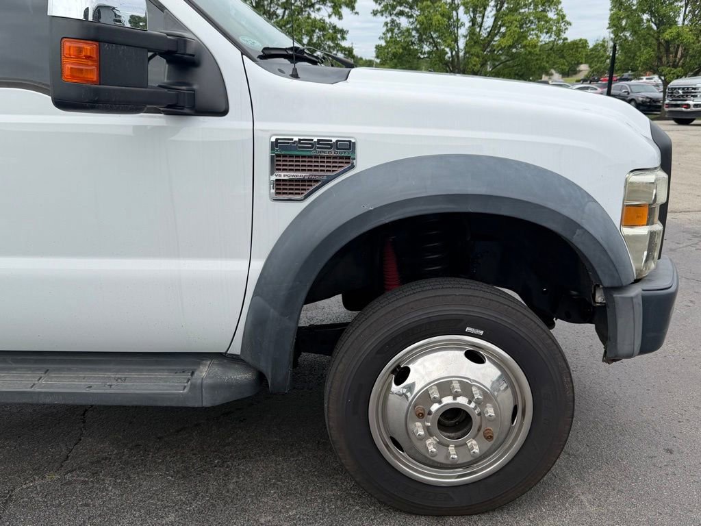 Used 2010 Ford F550 4x4 Regular Cab Super Duty image 8