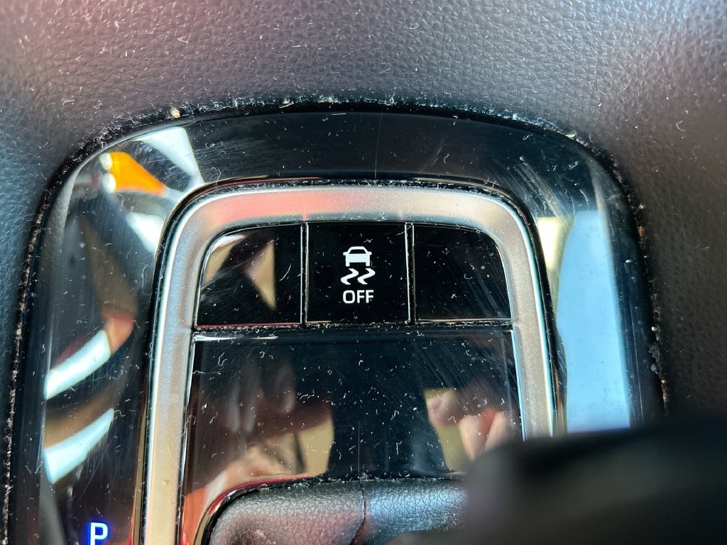 Certified 2023 Toyota Corolla LE FWD image 32