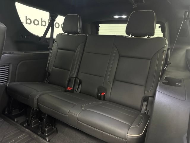 New 2026 Chevrolet Suburban Premier w/ Sun And Tow Package AWD/4WD image 31