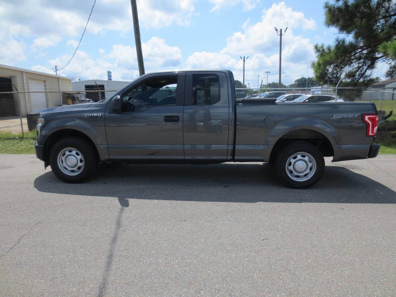 Used 2017 Ford F150 XL w/ XL Power Equipment Group image 1