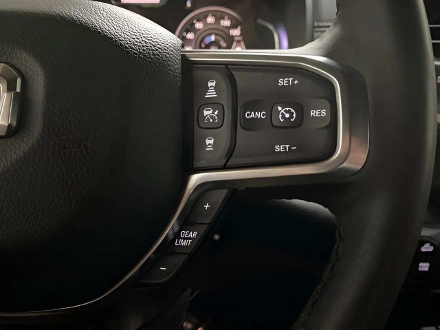 Used 2025 RAM 2500 Laramie AWD/4WD image 55