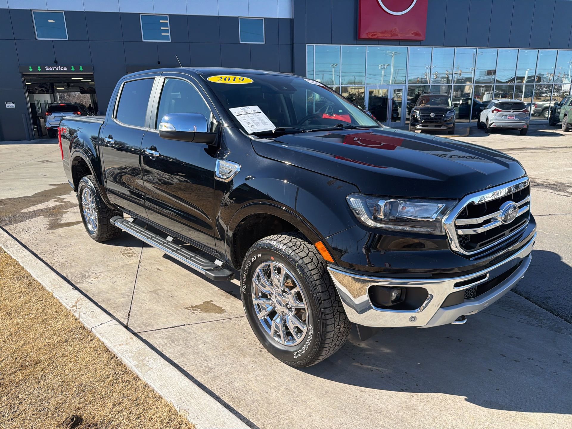 Used 2019 Ford Ranger Lariat w/ Equipment Group 501A Mid image 3