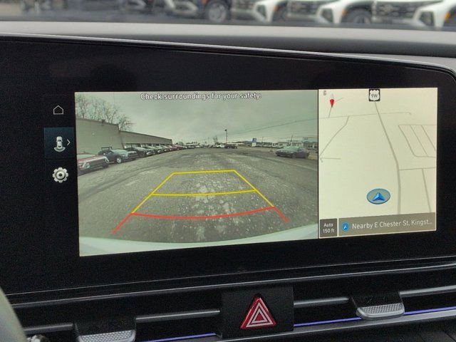 Used 2024 Hyundai Elantra SEL w/ Convenience Package image 28