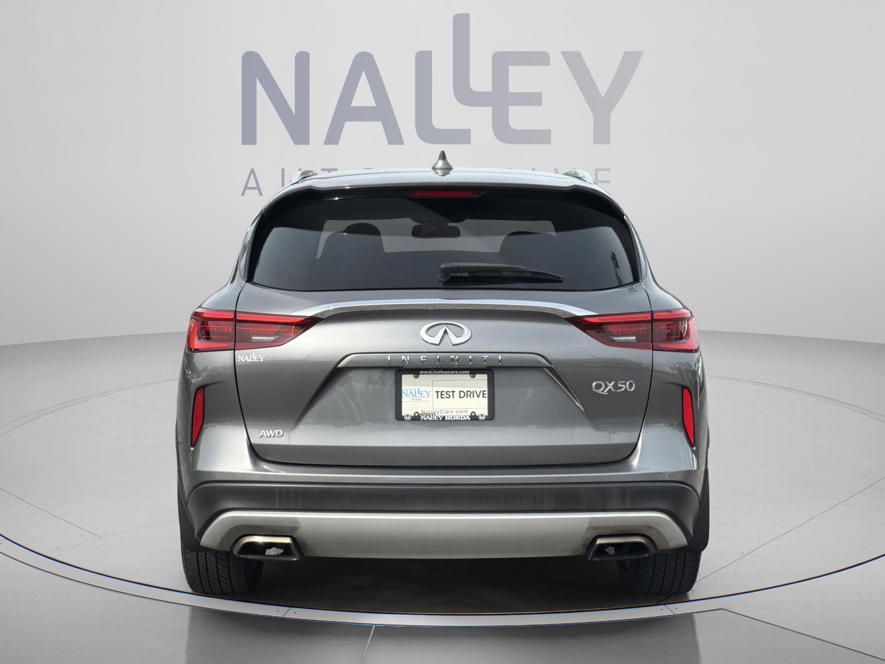 Used 2019 INFINITI QX50 Luxe w/ Navigation Package AWD/4WD image 4