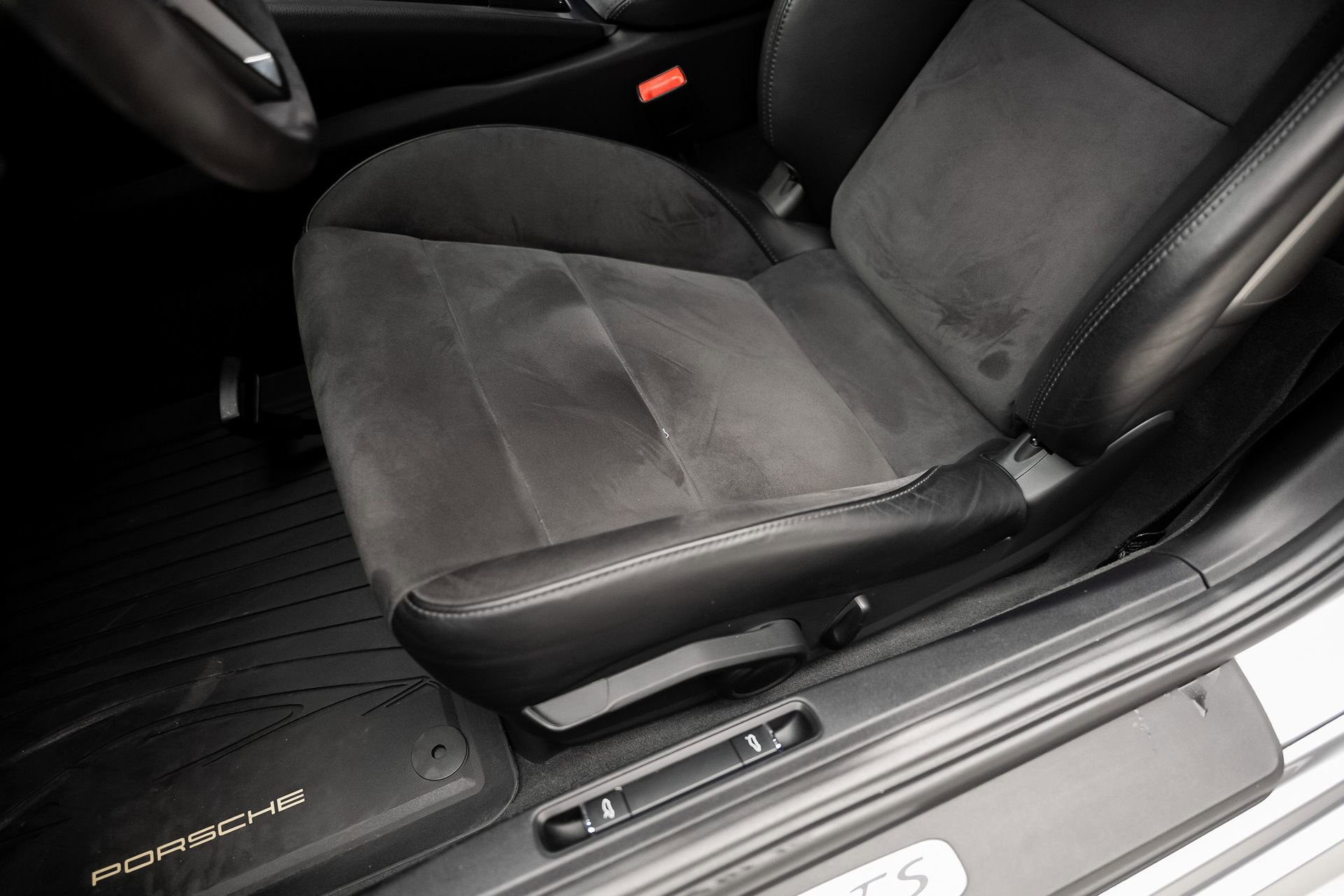 Used 2019 Porsche 718 Cayman GTS image 60