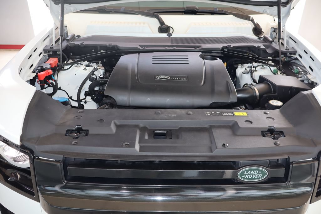 Used 2020 Land Rover Defender 110 S AWD/4WD image 44