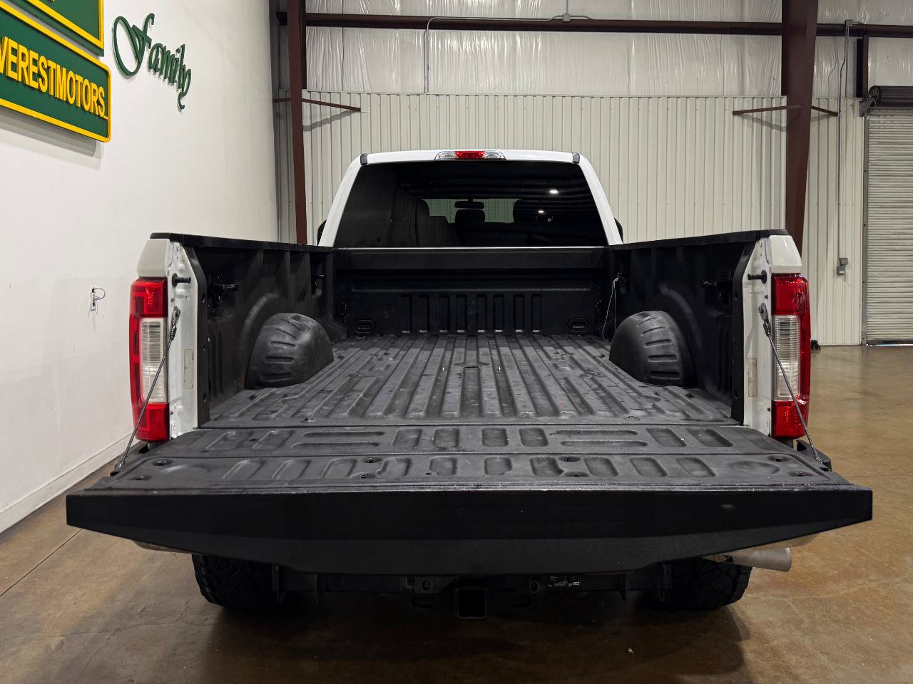 Used 2017 Ford F250 XLT AWD/4WD image 37