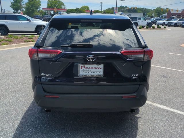 Used 2020 Toyota RAV4 XLE w/ All Weather Liner Package AWD/4WD image 5