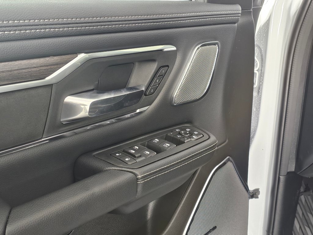 New 2026 RAM 1500 Laramie AWD/4WD image 23