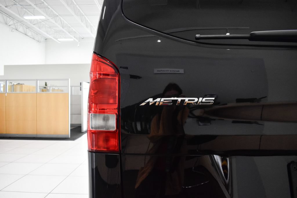 Used 2016 Mercedes-Benz Metris Passenger image 11