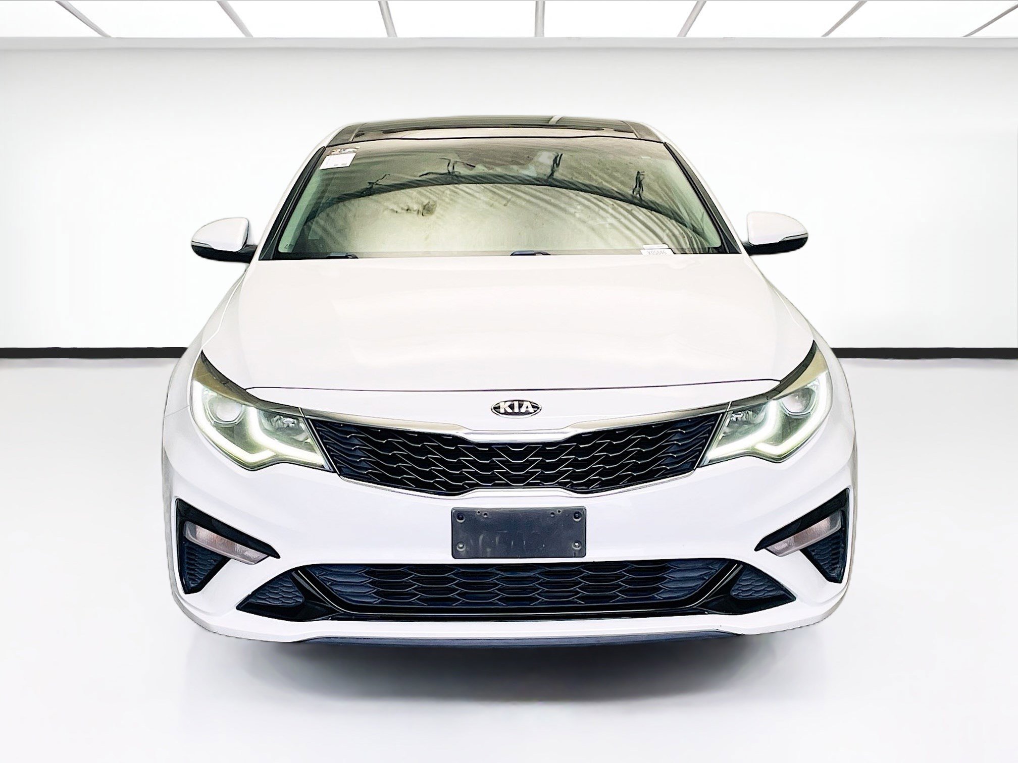 Used 2019 Kia Optima LX w/ LX Premium Package image 2