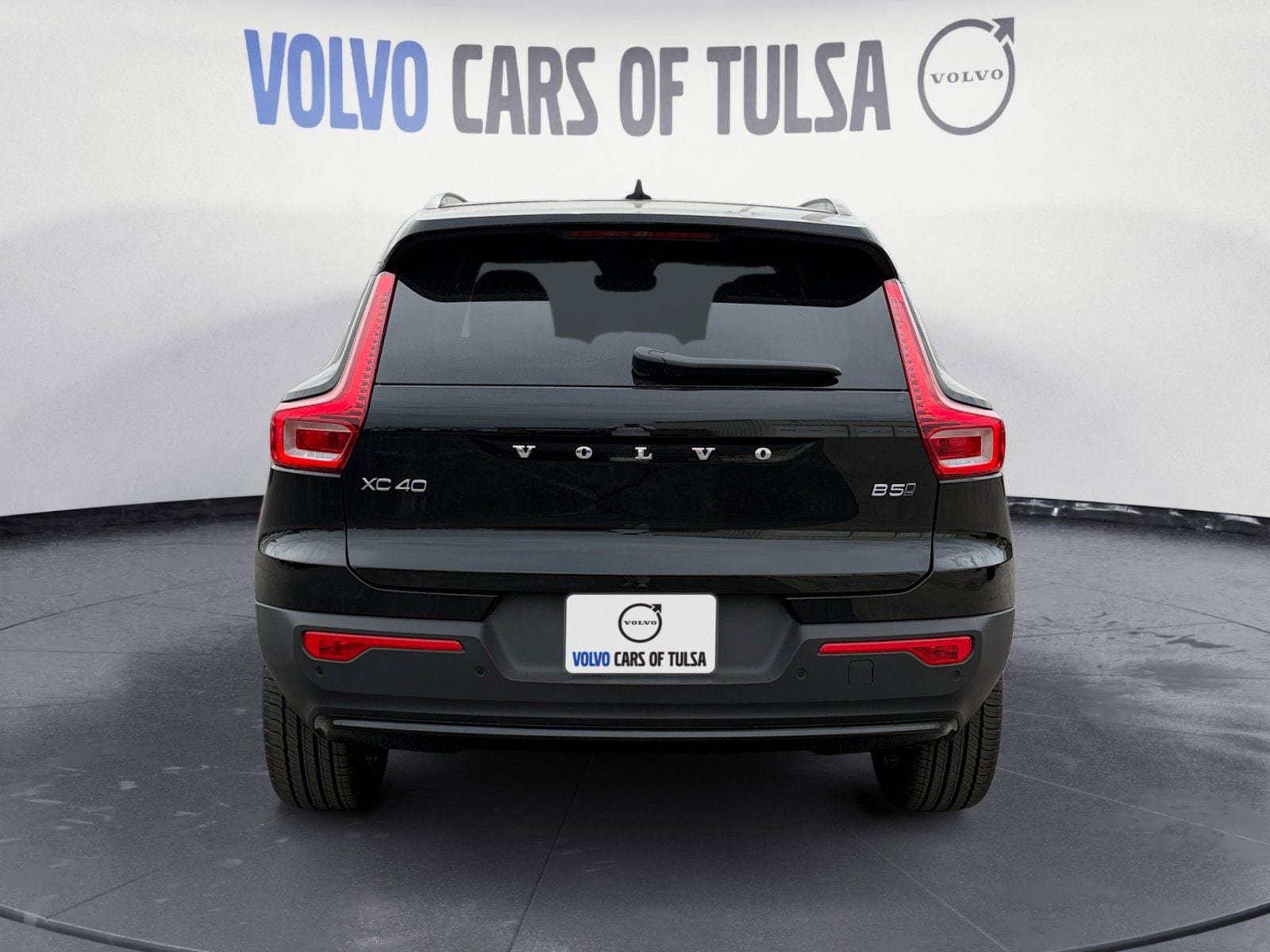 New 2026 Volvo XC40 B5 Core AWD/4WD image 4