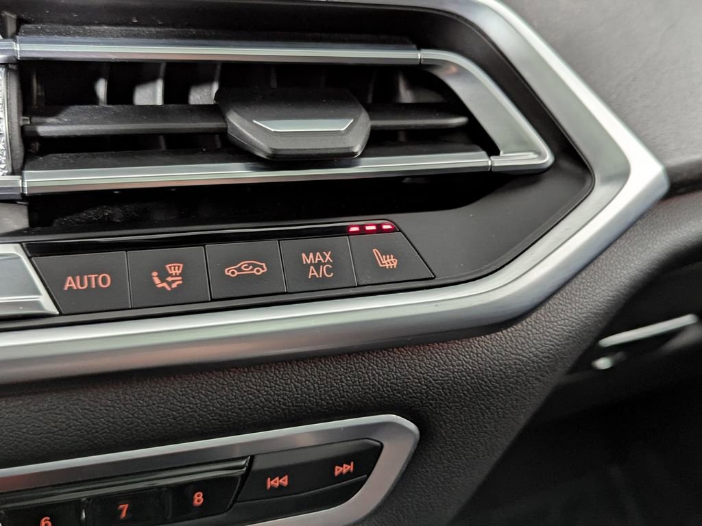 Used 2020 BMW X5 xDrive40i w/ Premium Package image 22