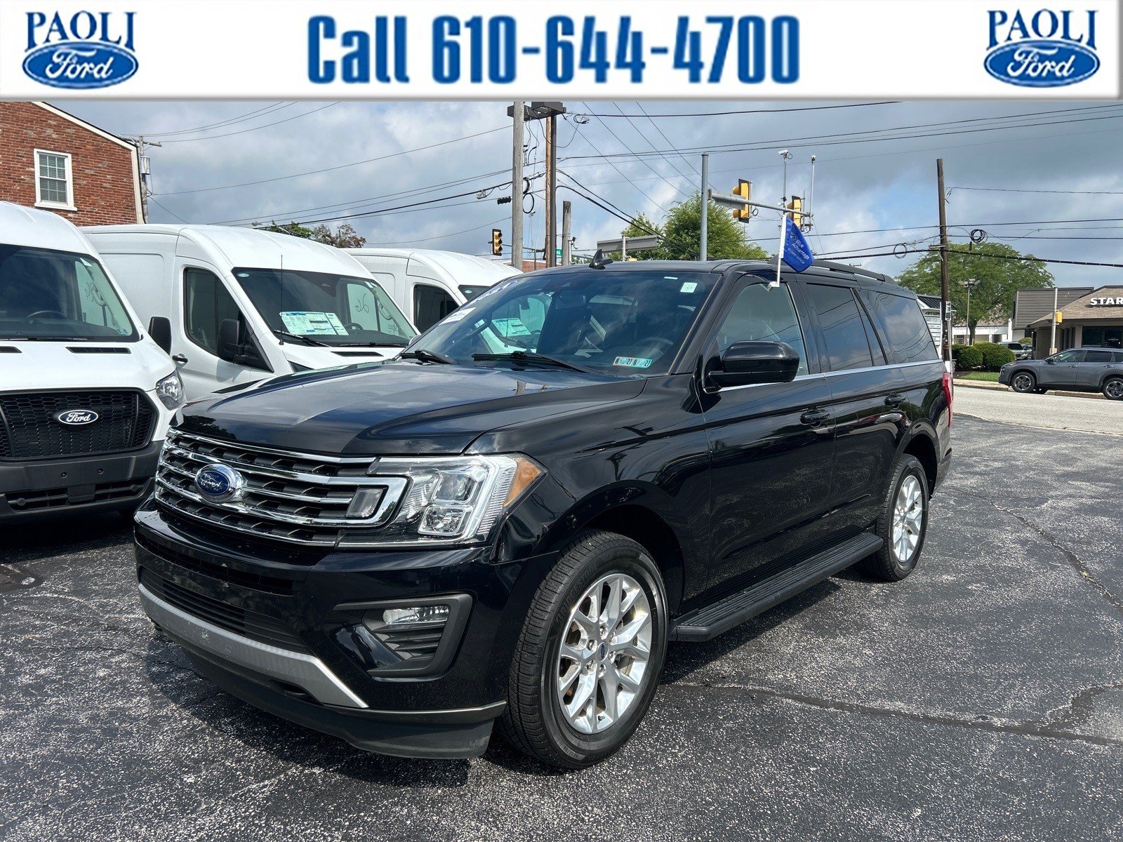 Certified 2021 Ford Expedition XLT AWD/4WD image 1