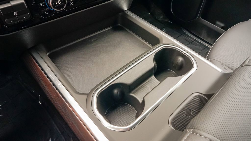 New 2026 GMC Sierra 3500 SLT w/ SLT Premium Package image 17