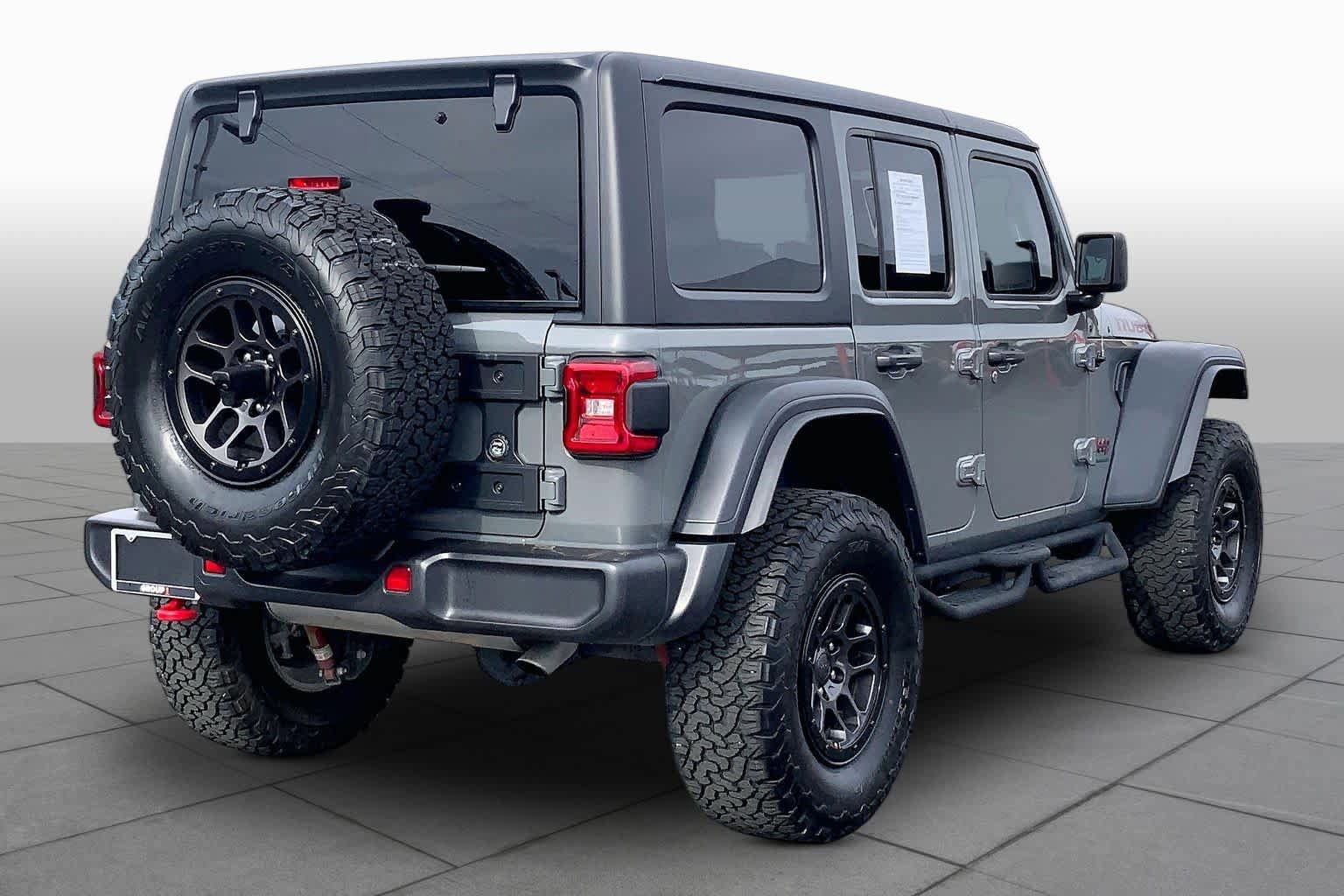 Used 2023 Jeep Wrangler Unlimited Rubicon w/ Xtreme 35 Tire Package AWD/4WD image 13