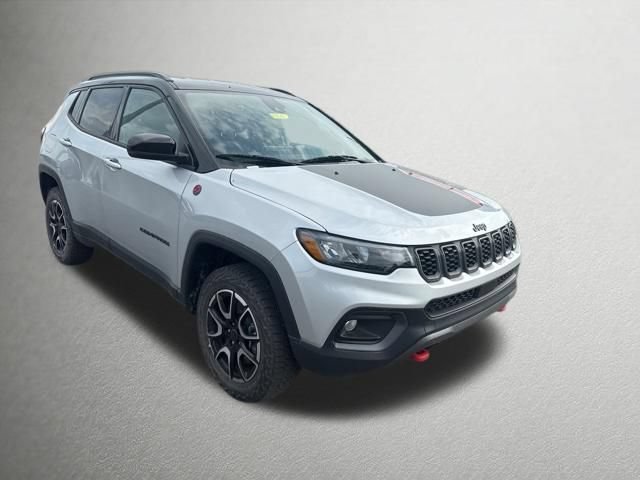 Used 2025 Jeep Compass Trailhawk