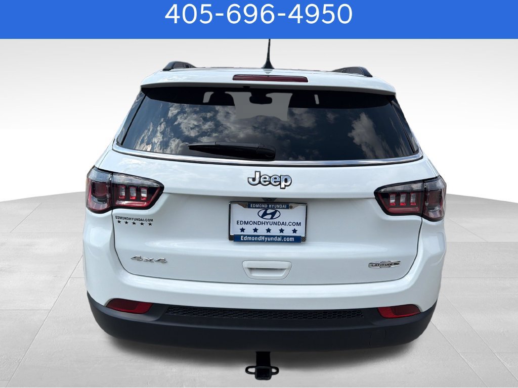 Used 2024 Jeep Compass Latitude AWD/4WD image 4
