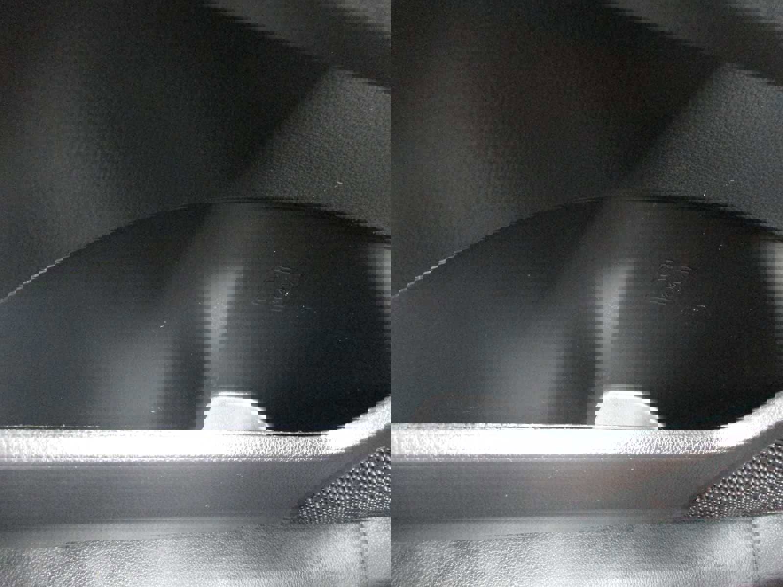 Used 2022 Toyota RAV4 LE image 18