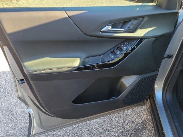 Used 2025 Chevrolet Equinox LT w/ Safety and Technology Package image 14