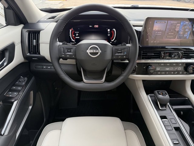 New 2026 Nissan Pathfinder SL image 31