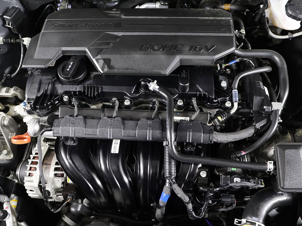 Used 2024 Hyundai Elantra SEL FWD image 16