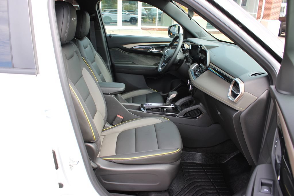 Used 2024 Chevrolet TrailBlazer ACTIV AWD/4WD image 38