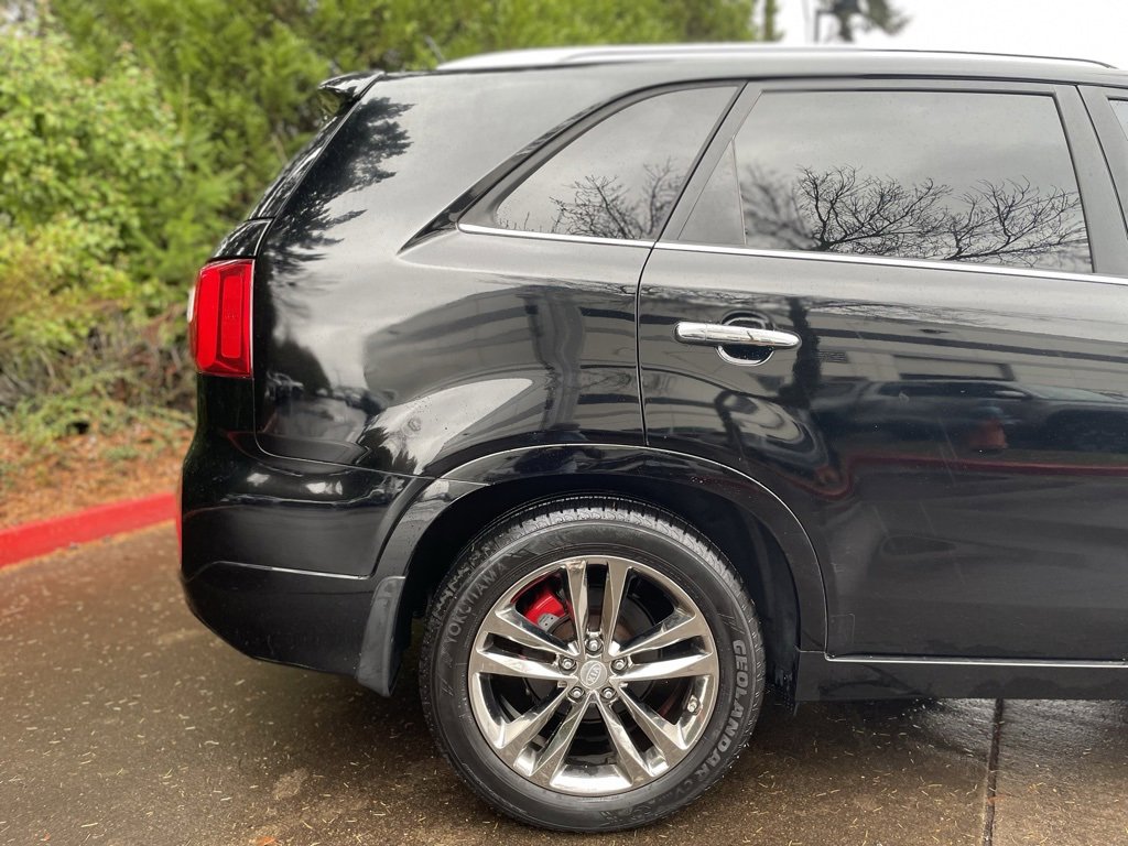 Used 2014 Kia Sorento SX w/ 3rd Row Package image 4