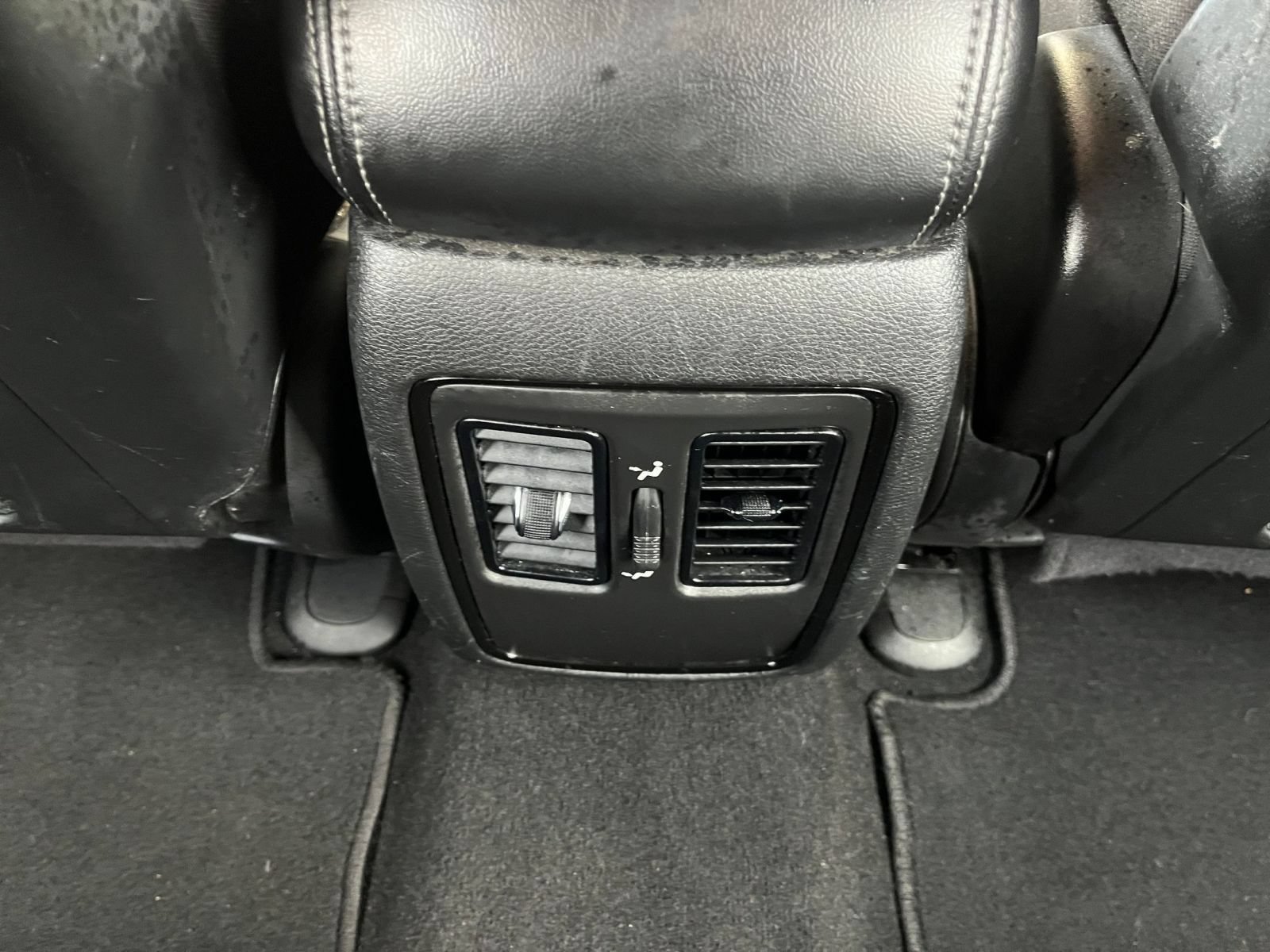 Used 2023 Dodge Durango SXT RWD image 23