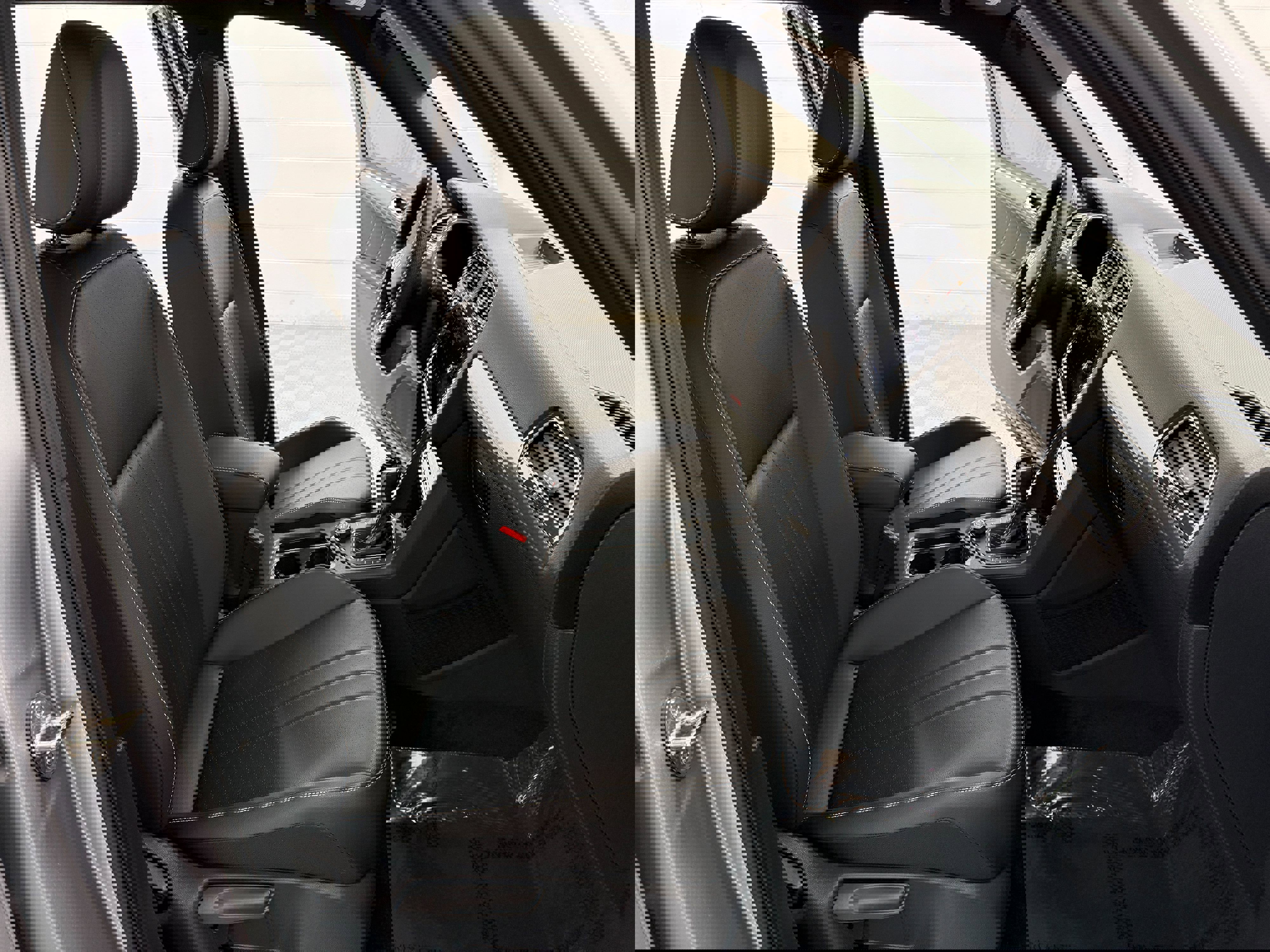 Used 2024 Volkswagen Tiguan SE R-Line image 17