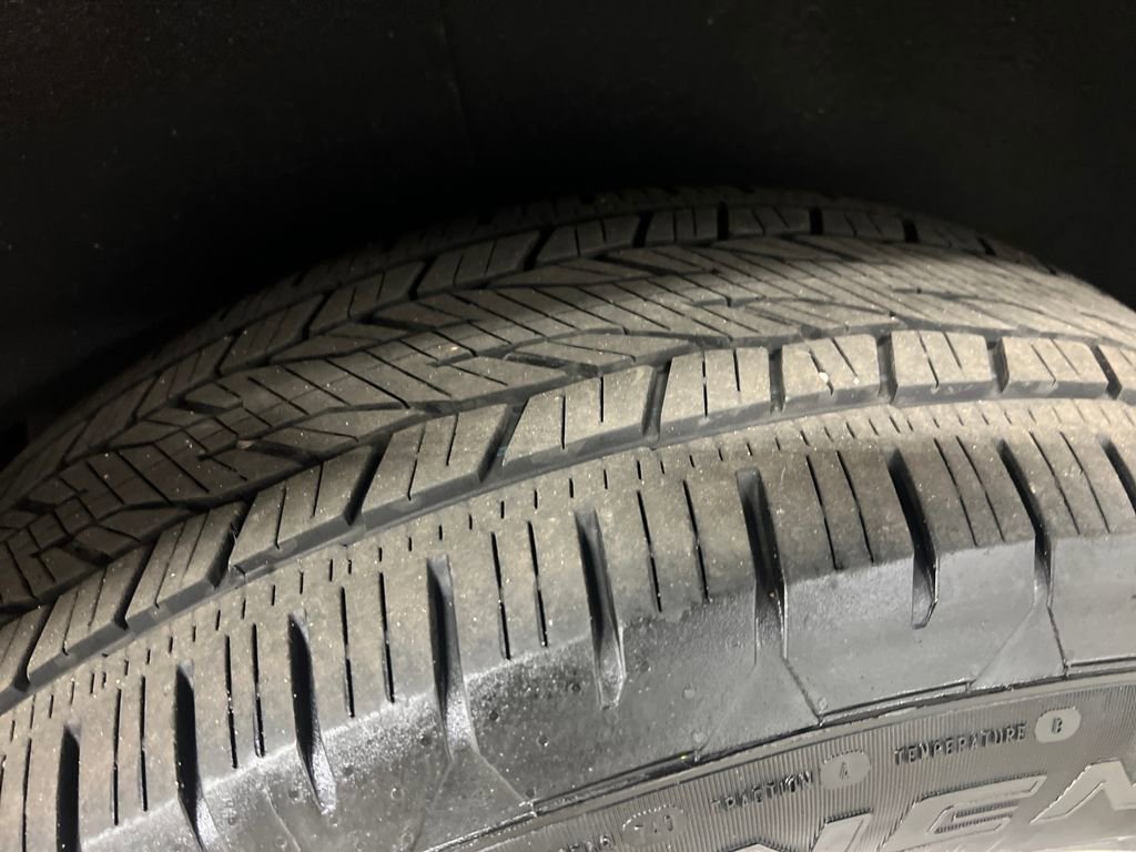 Certified 2025 GMC Yukon Denali AWD/4WD image 11