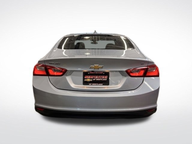 Used 2017 Chevrolet Malibu LT FWD image 19