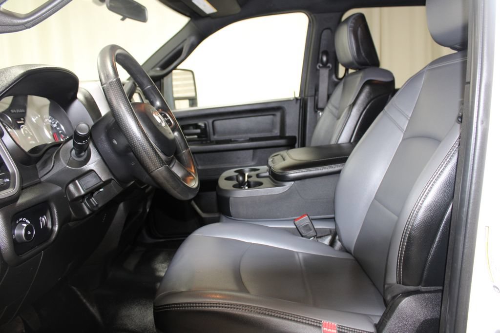Used 2024 RAM 2500 Tradesman w/ Chrome Appearance Group AWD/4WD image 40