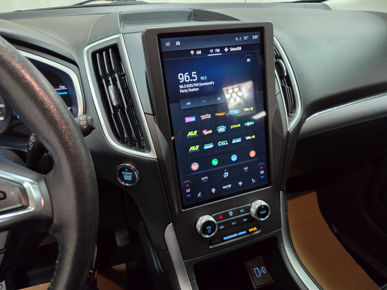 Used 2021 Ford Edge SEL image 30