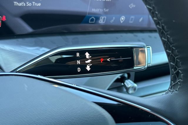 New 2026 Cadillac Vistiq Sport w/ LPO, Floor Liner Package image 23