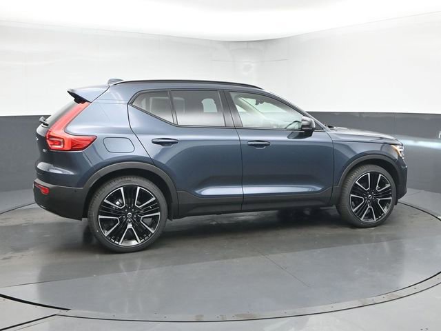 New 2026 Volvo XC40 B5 Ultra w/ Protection Package Premier AWD/4WD image 9