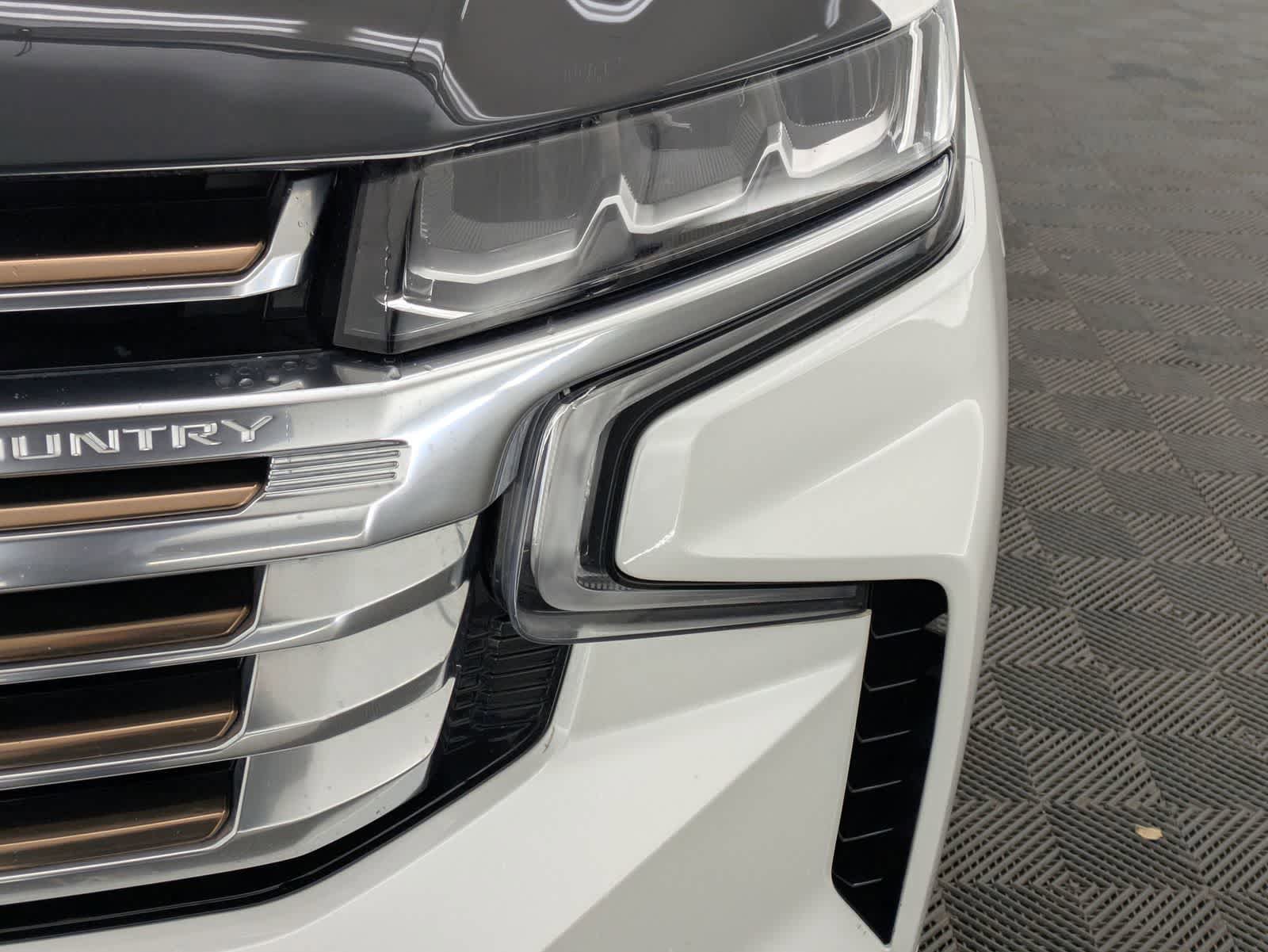 Used 2023 Chevrolet Tahoe High Country w/ Max Trailering Package AWD/4WD image 10