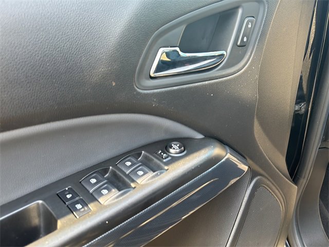 Used 2020 Chevrolet Colorado Z71 image 16