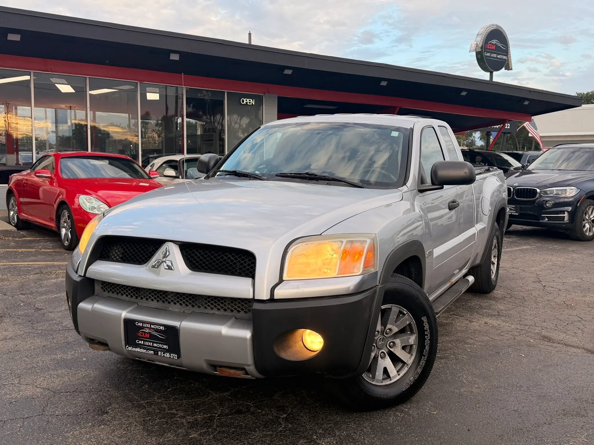 Used 2006 Mitsubishi Raider DuroCross AWD/4WD image 1