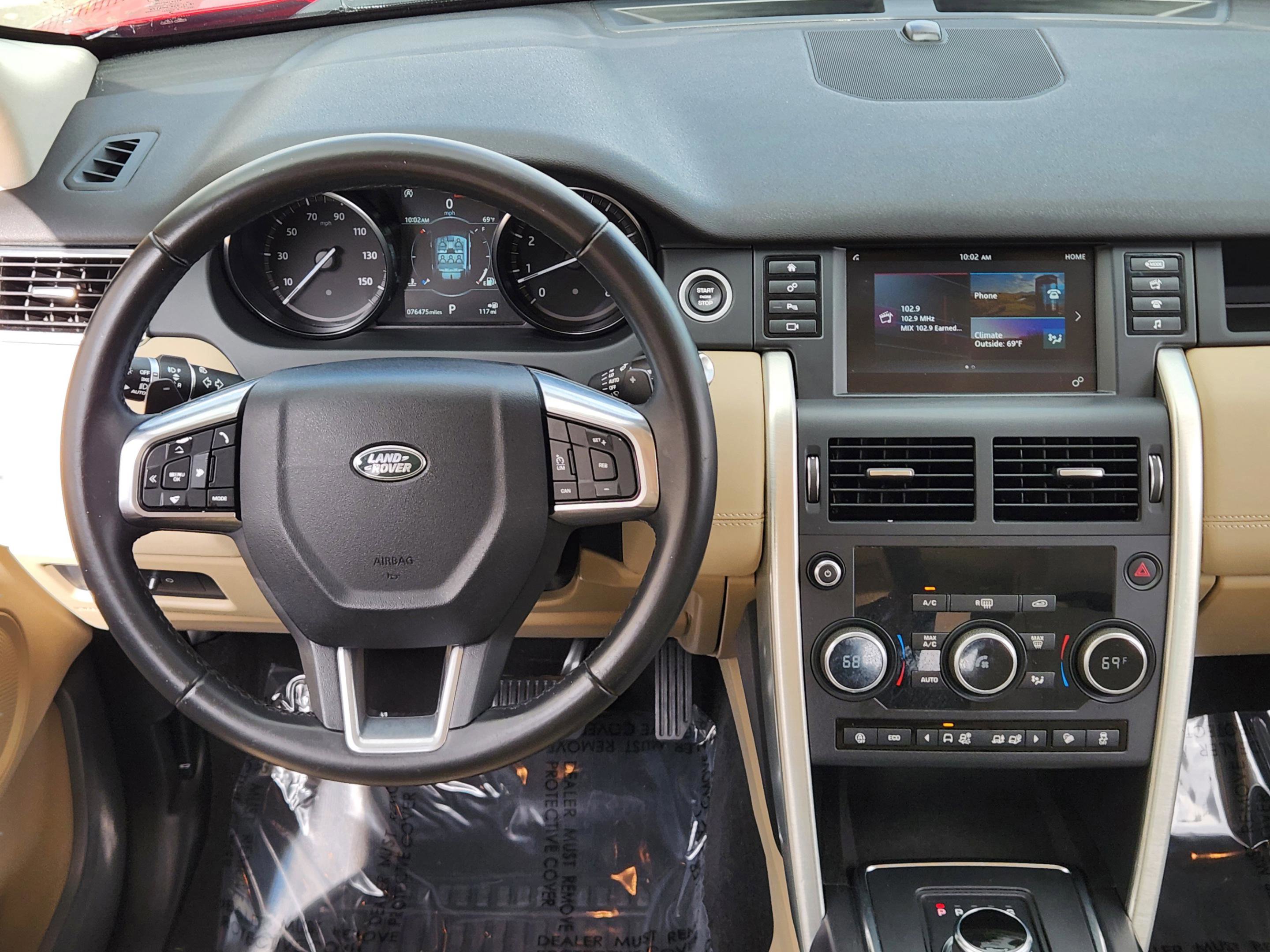 Used 2019 Land Rover Discovery Sport HSE AWD/4WD image 24