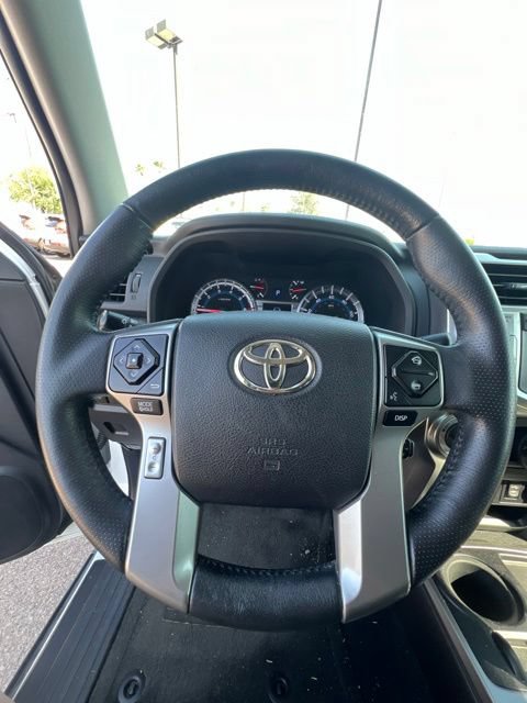 Used 2014 Toyota 4Runner SR5 RWD image 10