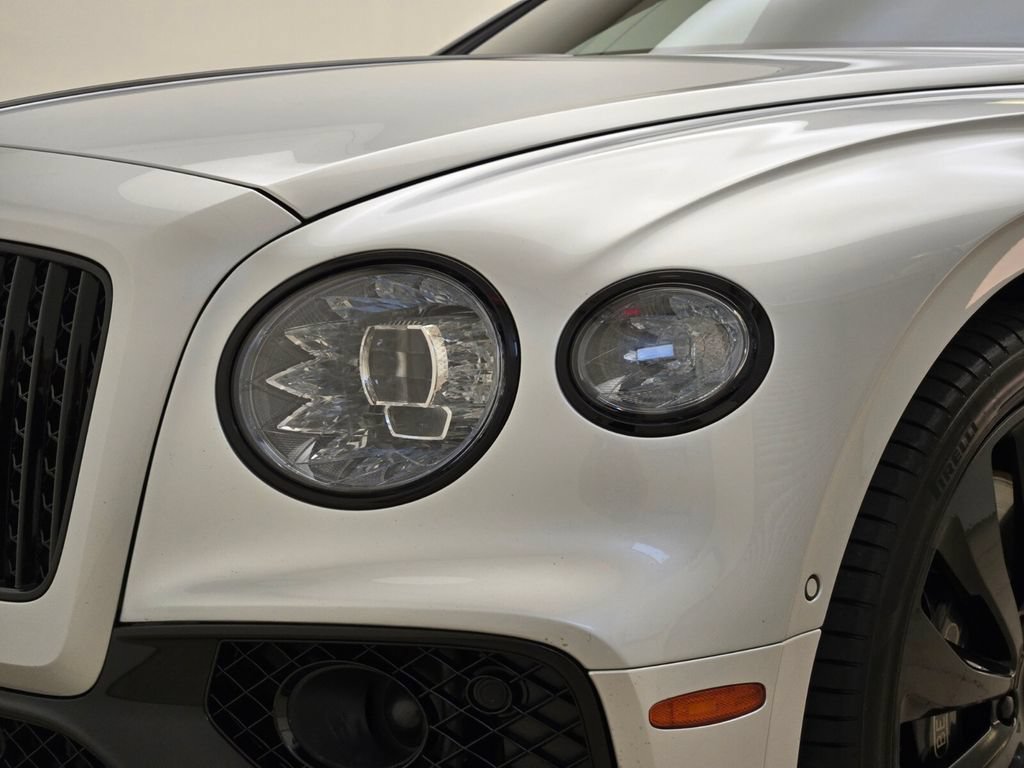 Used 2021 Bentley Flying Spur V8 AWD/4WD image 10