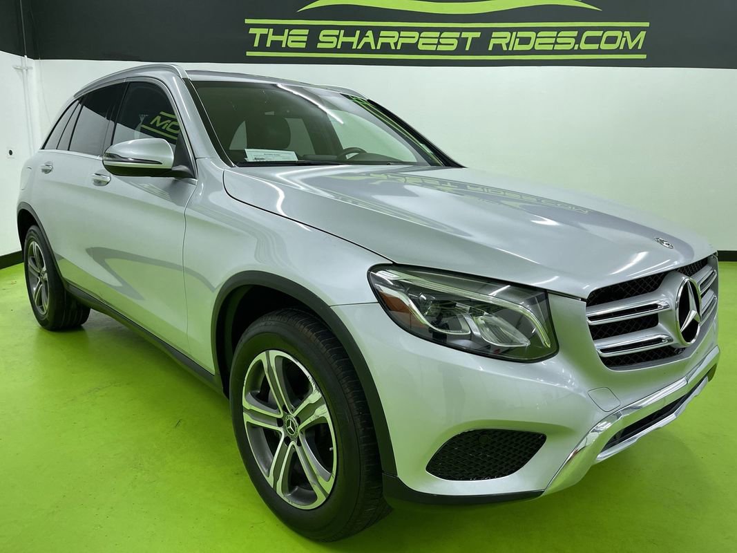 Used 2019 Mercedes-Benz GLC 300 4MATIC w/ Premium Package image 2