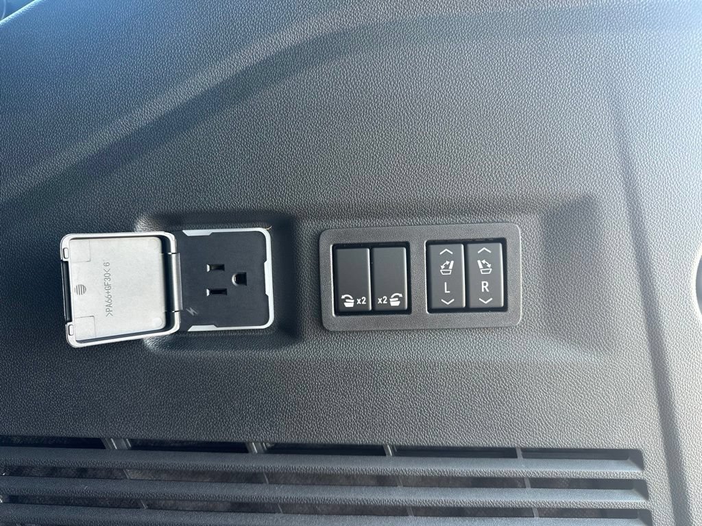 New 2026 Chevrolet Tahoe Premier AWD/4WD image 7